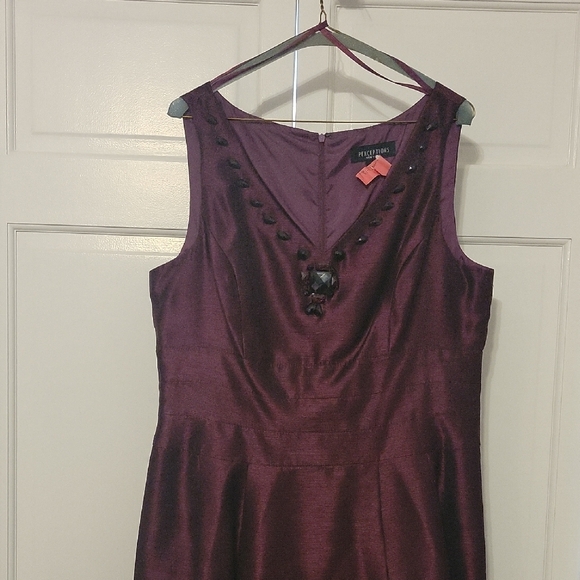 Perceptions Dresses & Skirts - Shimmery Purple Sleeveless Dress